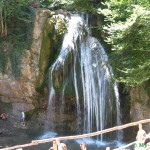 водопад Джур-Джур