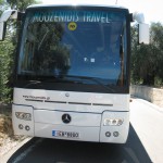 Типичный экскурсионный автобус на Корфу
